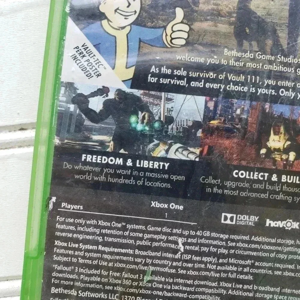 Fallout 4 (Microsoft Xbox One, 2015) VERY GOOD But Case Is Little Damaged